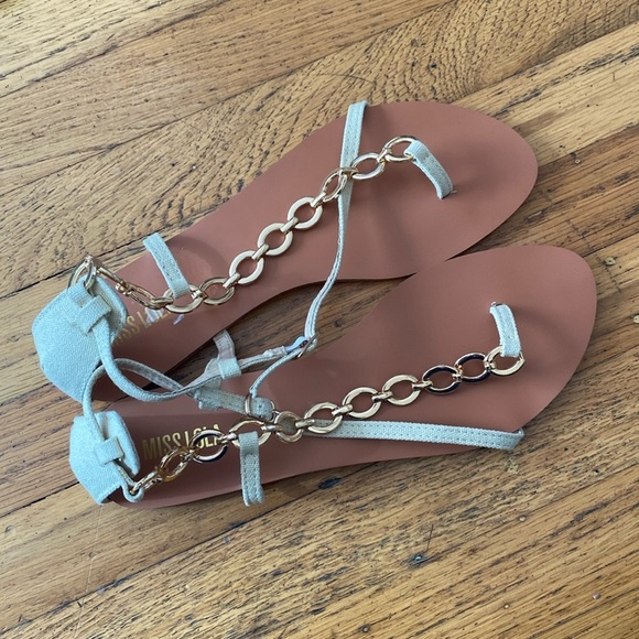 New Miss Lola "TYREE" Gold Chain Canvas Sandals Size 8.5 - Picture 1 of 10